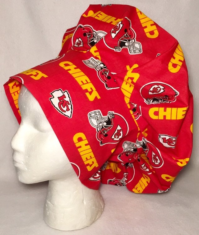 Kansas City Chiefs Kochmütze in Erwachsenengröße von AuntShellDesigns