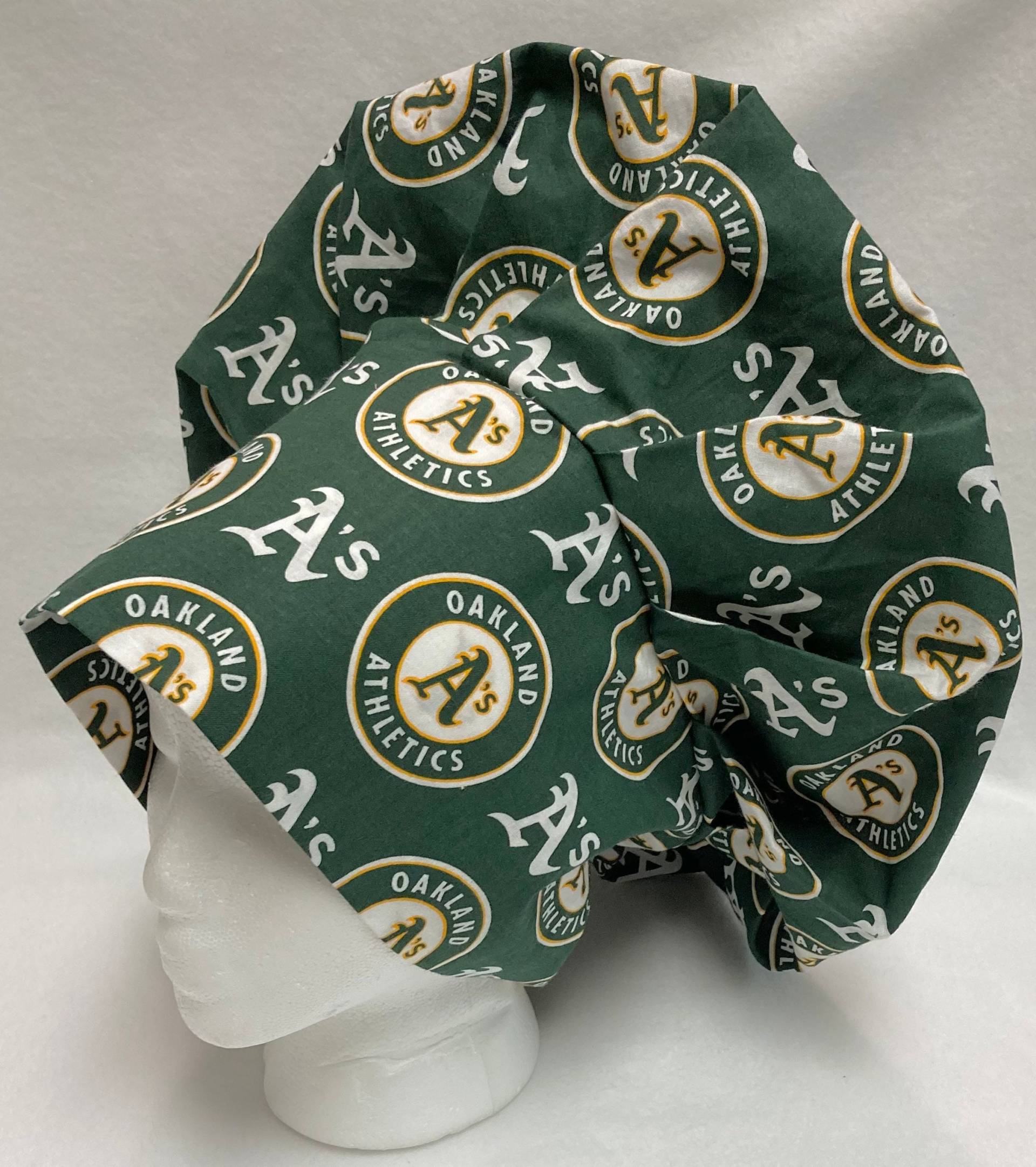 Kochmütze in Erwachsenengröße Von Oakland A von AuntShellDesigns