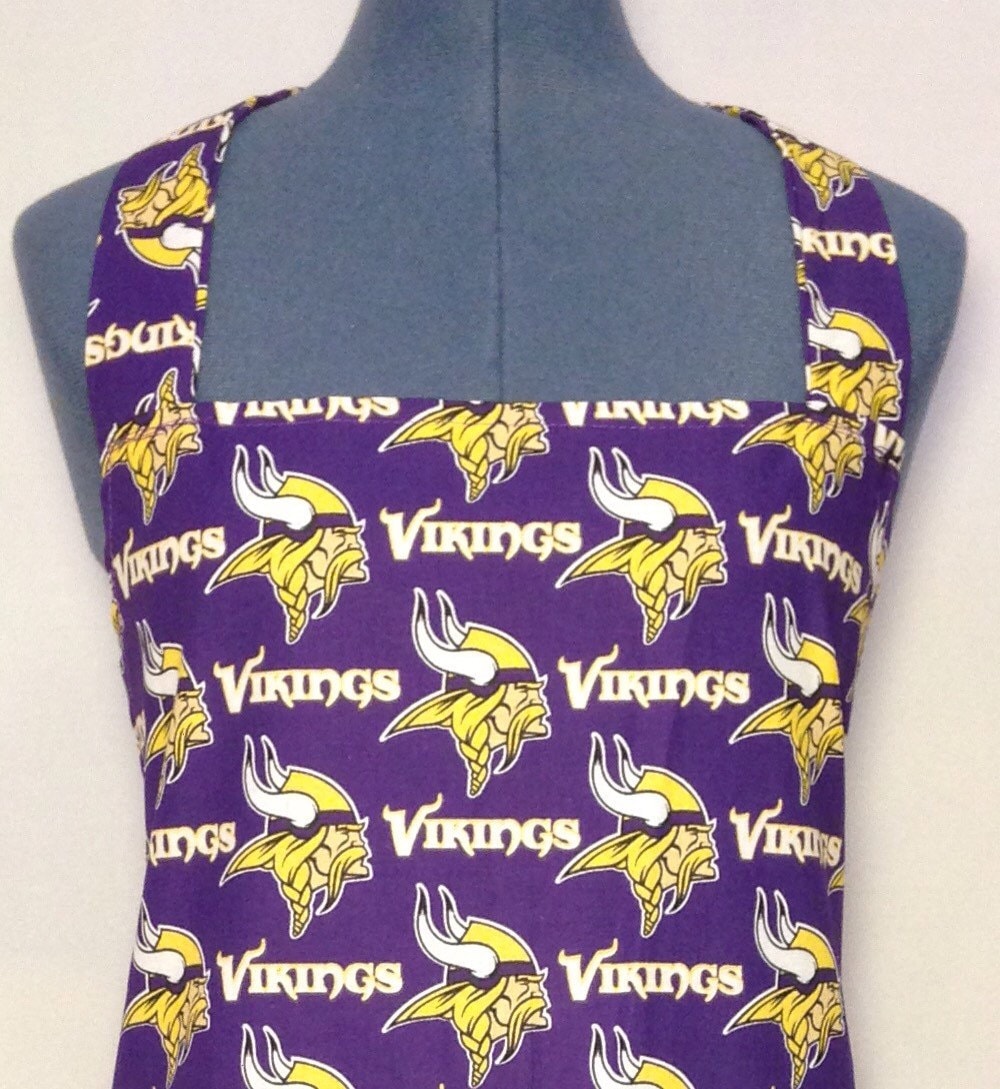 Minnesota Vikings - Große Grillschürze Mit Taschen von AuntShellDesigns