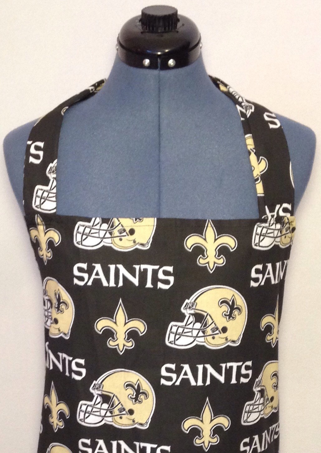 New Orleans Saints - Grillschürze Mit Taschen von AuntShellDesigns