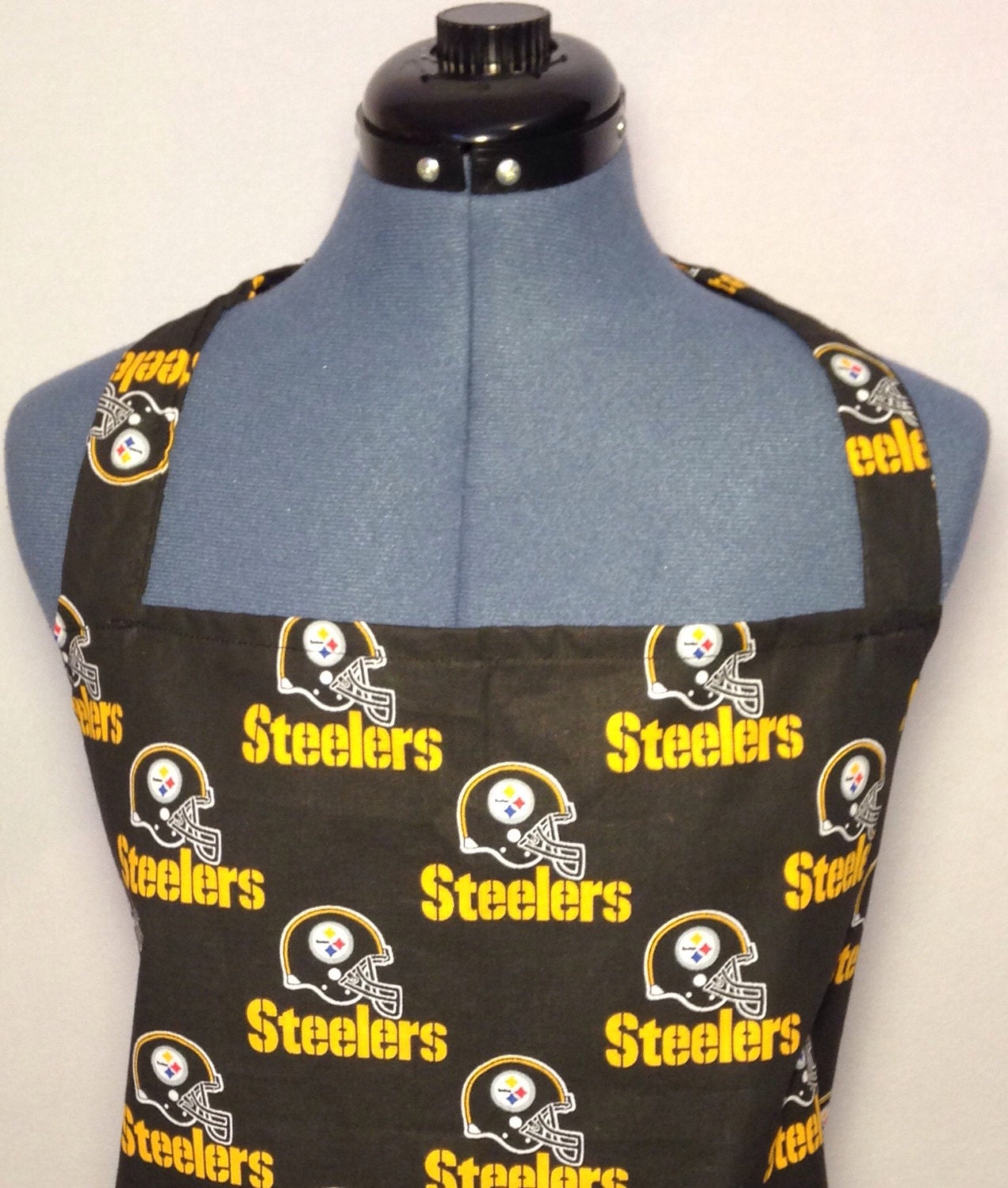 Pittsburgh Steelers - Grillschürze Mit Taschen von AuntShellDesigns