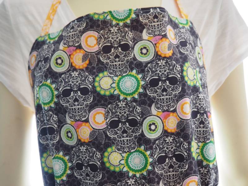 Sugar Skull Schürze, Grau Und Grün, Handgemacht, Erwachsenengröße, Volle Doppelte Tasche Sugar Skull Schürze, Grau Und Grün, Handgemacht, Erwachsenengröße, Volle Doppelte Tasche von AuntTerrysCreations