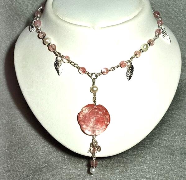 Blushing Spring ~ Cherry Blossom Quartz Süßwasserperle Limited Edition Halskette von AuntVestas
