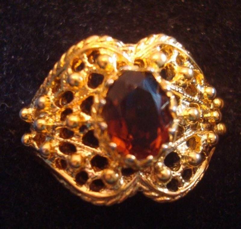 Signierte Vargas 18 Kt Oval Rauchtopas Stein Ring/Gold Galvanisiert Geburtstag Vintage Muttertagsgeschenk Cocktail Signierte Vargas 18 Kt Oval Rauchtopas Stein Ring/Gold Galvanisiert Geburtstag Vintage Muttertagsgeschenk Cocktail von AuntieAnnesGems