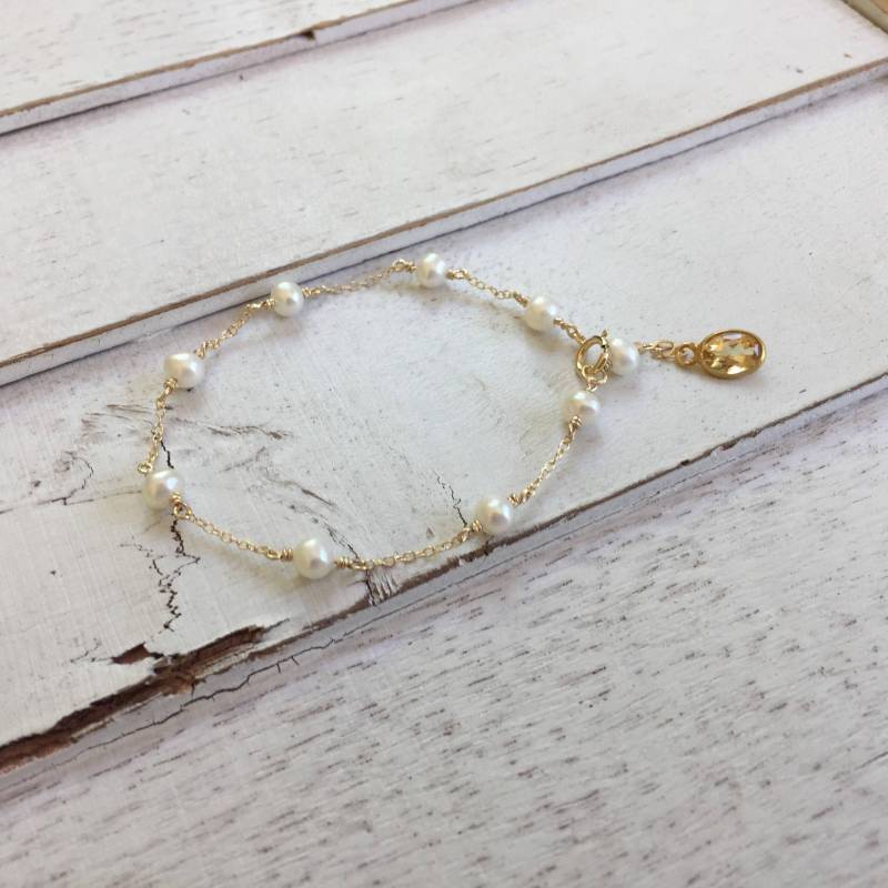 Citrin Und Perle Baby Süßwasser Armband Armband-Baby-Dusche Geschenk-Baby-Mädchen Geschenk-Kleinkind-Armband-Geburtsstein Schmuck-Topas von Aupetitpied