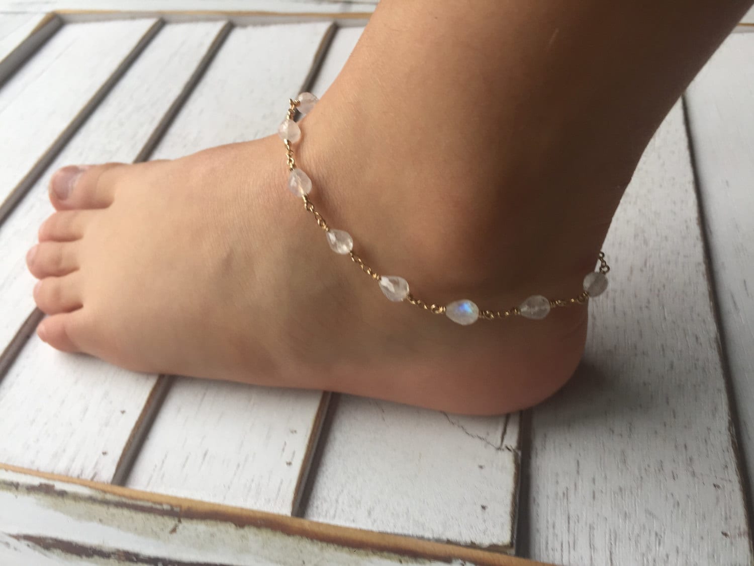 Goldenes Mondstein-Knöchelarmband Für Baby Und Kind-Blumenmädchen-Geschenk-Mädchen-Geburtstagsgeschenk-Energie-Heilsteine-Mondstein-Schmuck von Aupetitpied