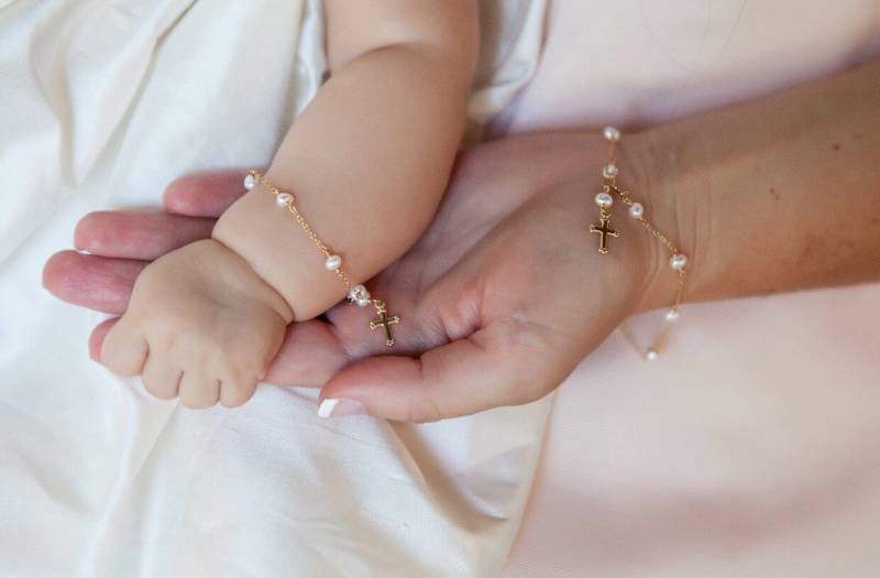 Mutter Und Kind Taufarmband-Gold Kreuz Armband-Baby Shower Geschenk-Passende Armbänder-Taufgeschenk-Taufarmband-Patenkind Geschenk von Aupetitpied