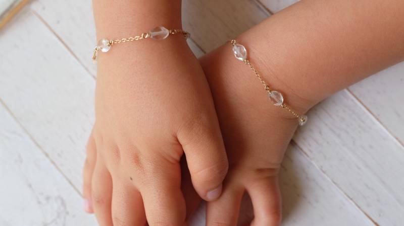 Passendes Kristall Armband-Blumenmädchen-Zwillings Geschenk-Schwester Geschenk-Große Schwester Geschenk-April Geburtsstein-Zwilling von Aupetitpied