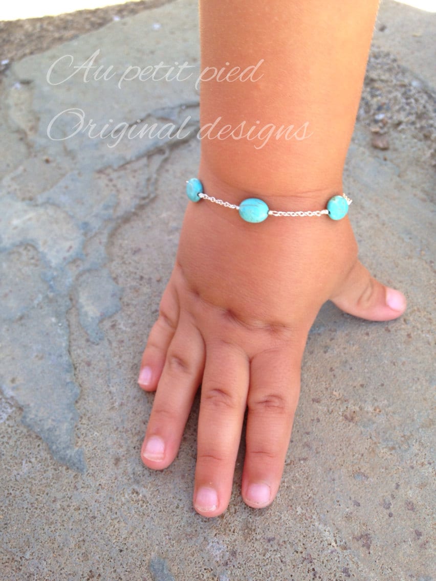 Türkis Baby Armband/Perlen Kleinkind Armband/Kleine Mädchen Armband/Türkis Schmuck/Kinder Armband von Aupetitpied