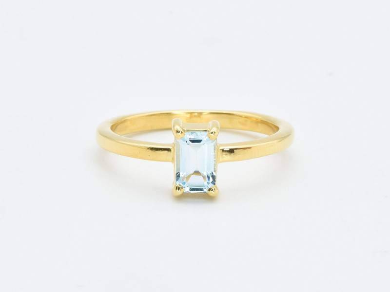 Gold Blau Topas Ring, Baguette Birthstone Solitaire Stapelbar Ring von AuraFaithJewelry