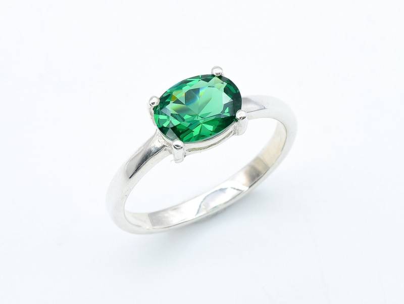 Smaragd Solitär Ring, Verlobungsring, Versprechen Kann Birthstone, Grüner Erstellt Smaragd, Geschenk Für Sie von AuraFaithJewelry