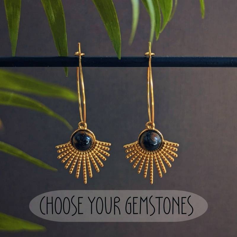 Messing Creolen Gold Mit Edelstein Fächer Hängeohrringe Edelsteinen Ohrringe Im Boho Stil Tigerauge Amethyst Aventurin Labradorit von AurasOfArt