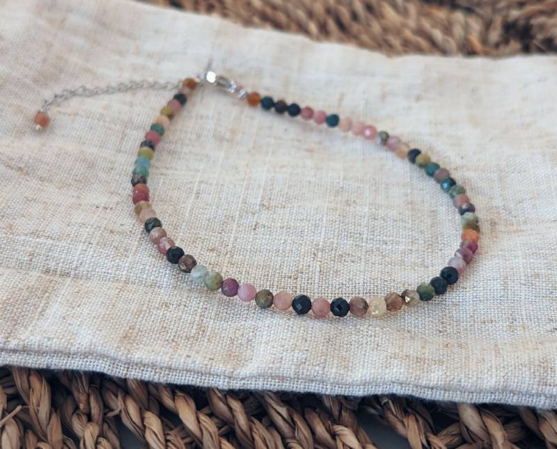Natürlicher Regenbogen Turmalin Fusskettchen Edelstein Fusskette Edelstahl Verstellbar Boho Hippie Schmuck Fußkette von AurasOfArt