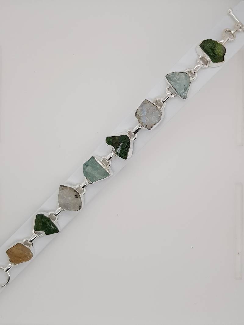 Chrom Diopsid Mehrere Rohe Edelsteine Sterling Silber Armband Chrom Diopsid Mehrere Rohe Edelsteine Sterling Silber Armband von AureliaEdelsteine1