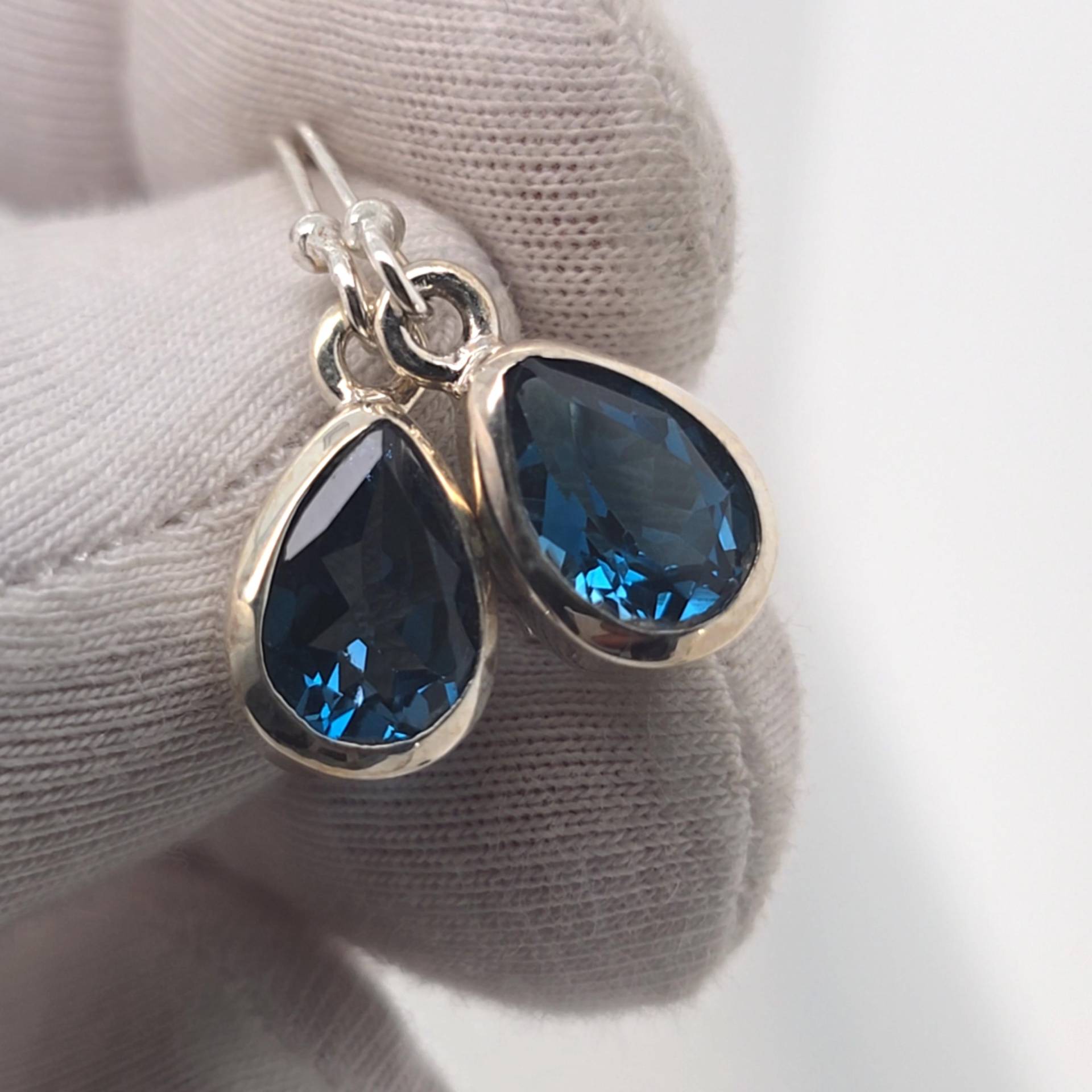 London Blautopas Sterling Silber Ohrringe von AureliaEdelsteine1