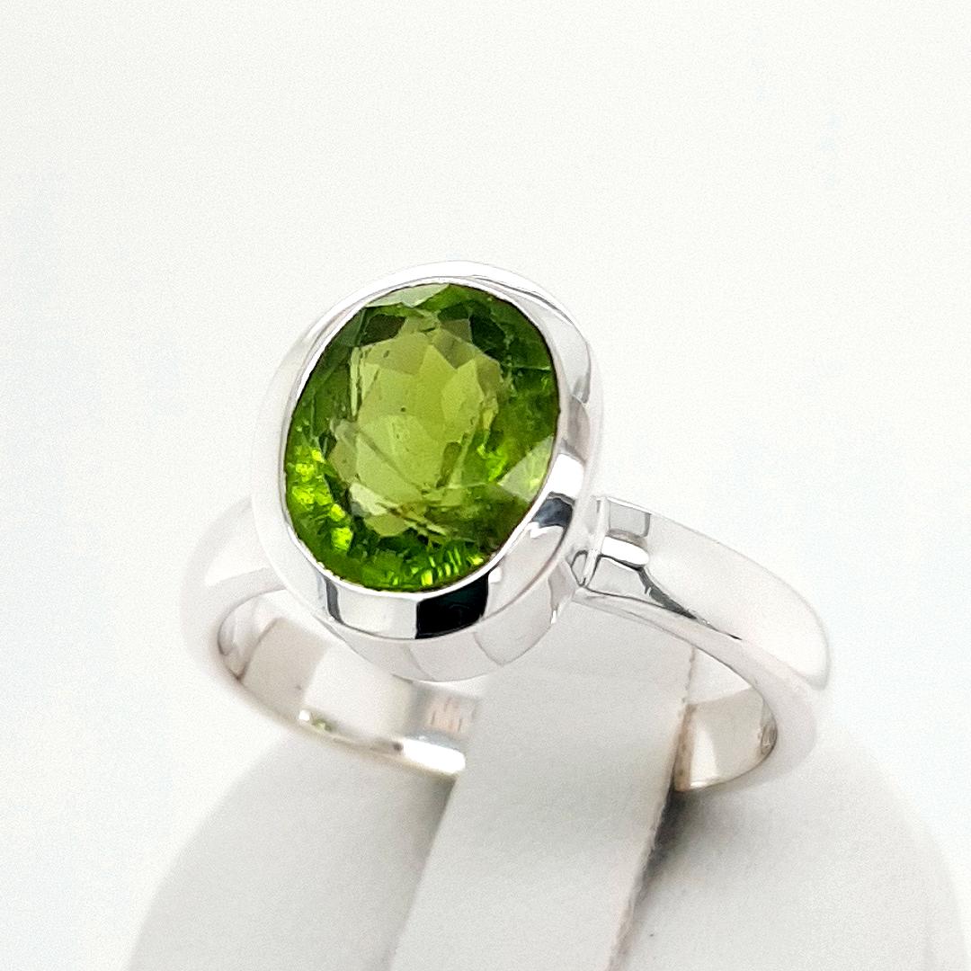 Peridot Sterling Silber Ring 59, 5 von AureliaEdelsteine1
