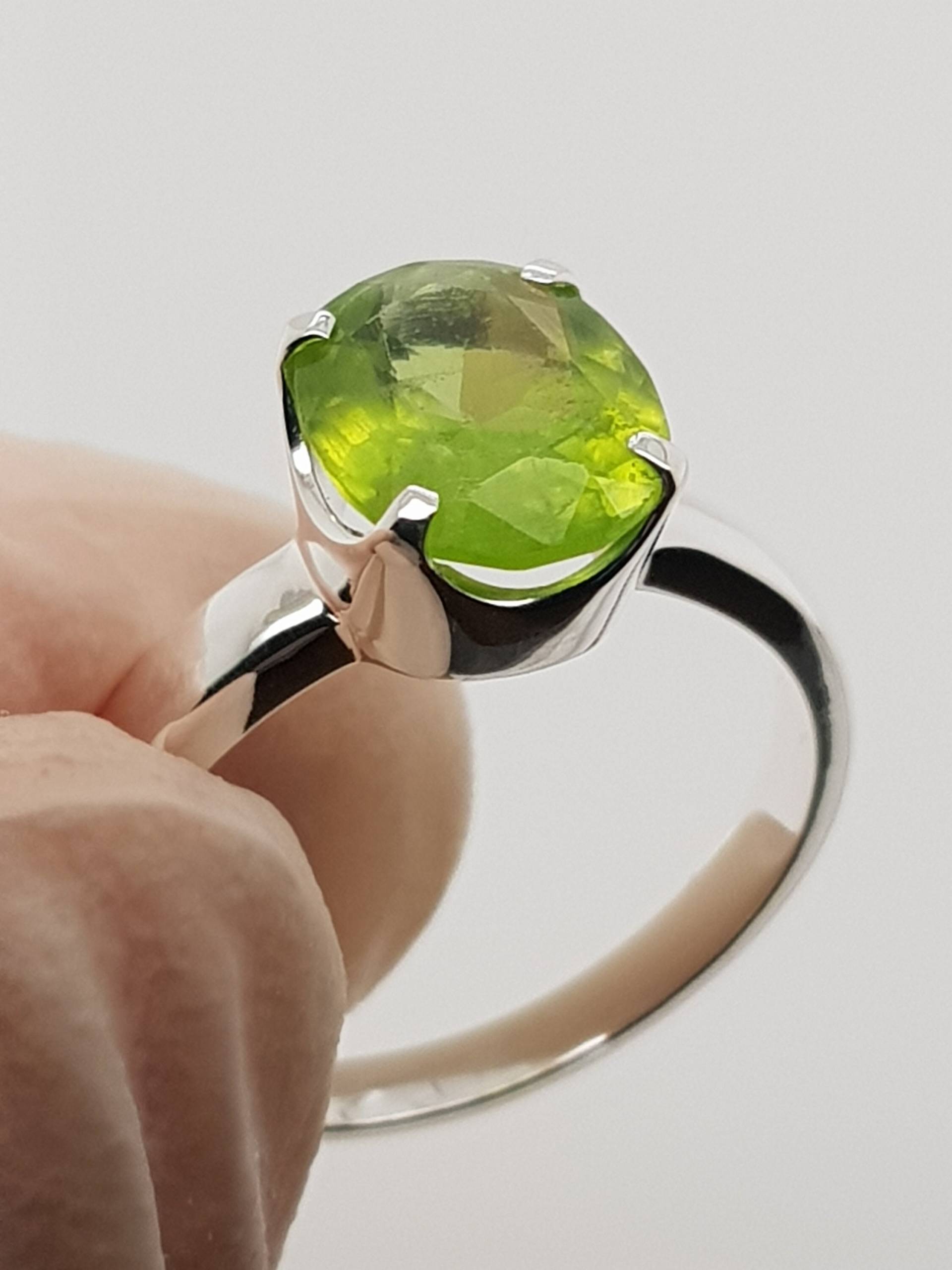 Peridot-sterlingsilberring 55, 75 von AureliaEdelsteine1