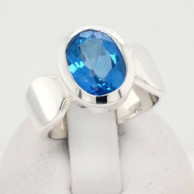 Schweizer Blautopas Sterling Silber Ring 51.5 Schweizer Blautopas Sterling Silber Ring 51.5 von AureliaEdelsteine1