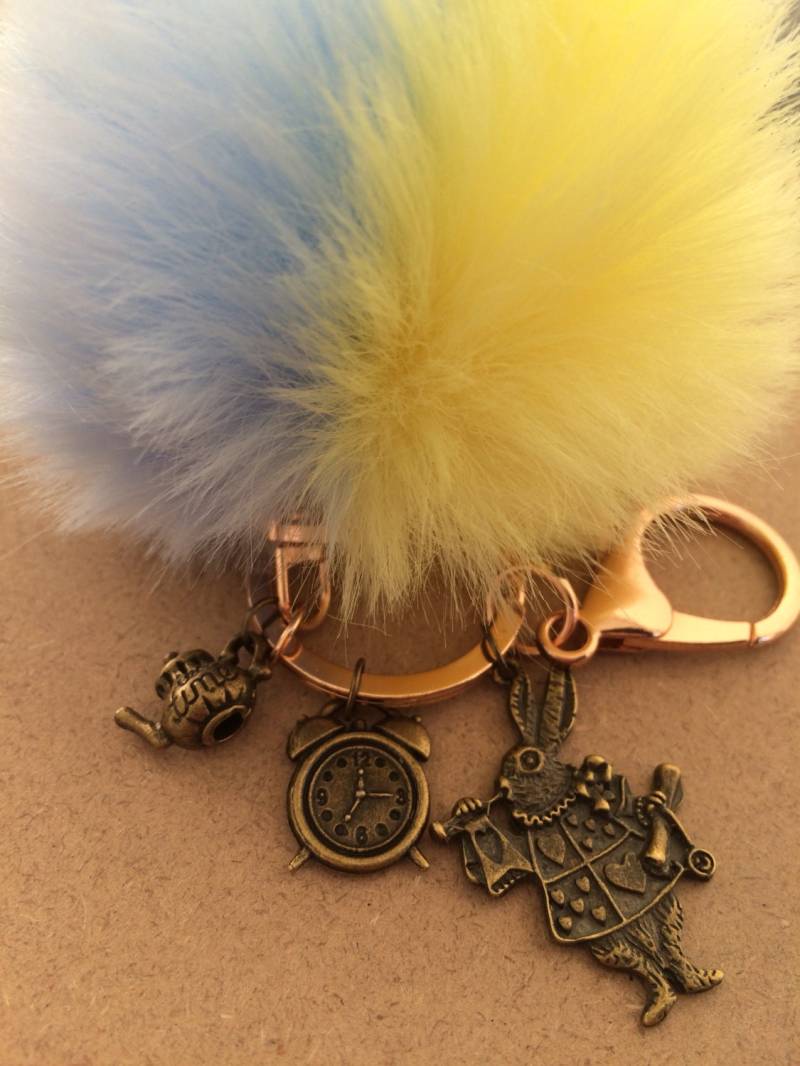 Pompon Alice - Es War Einmal Im Wunderland von AurelieDIY