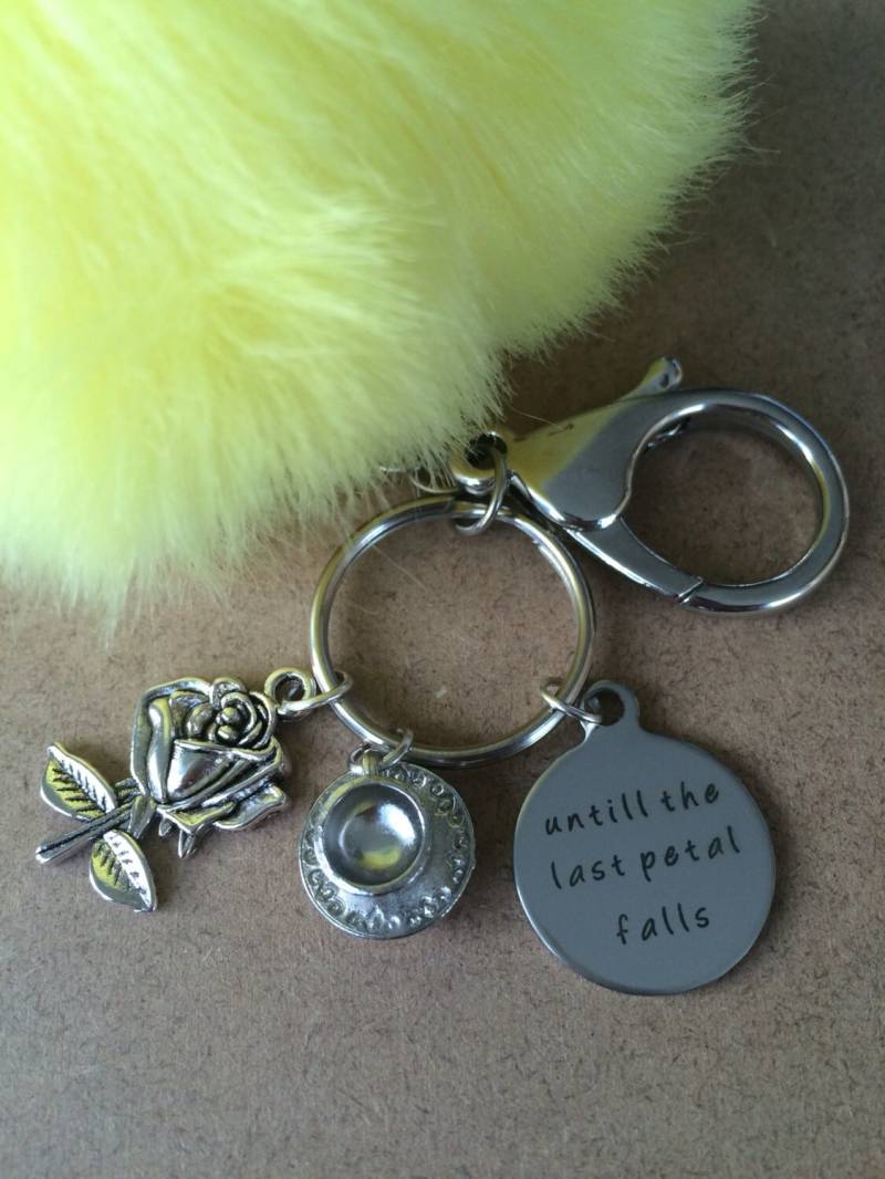 Pompon Belle - Es War Einmal Die Schöne Und Das Biest Et La Bête Rumbelle Pompon Belle - Es War Einmal Die Schöne Und Das Biest Et La Bête Rumbelle von AurelieDIY