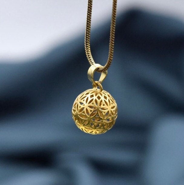 Kleiner Runder Messing Anhänger "Blume Des Lebens" von AurelieHandicrafts