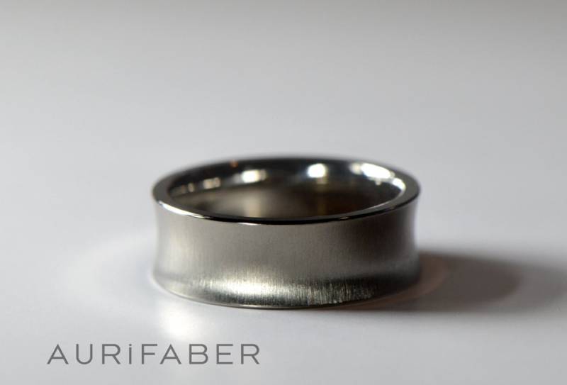 Herren Titan Ehering. Titanring Für Den Mann. Geschenk 6 Mm Ring. 7 8 Ring Verlobte. Anschmiegsames, Mattes von AurifaberJewellery