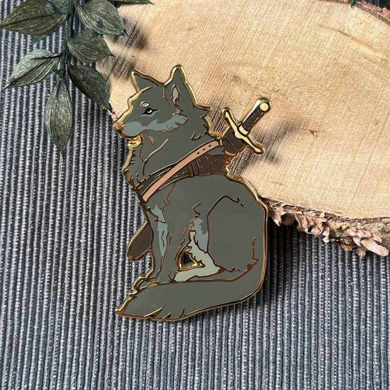 Adventurer Wolf | Hard Enamel Pin Wolf Forest Lapel Pin Collector Aesthetic Birthday Gift Christmas Present von AurigaeArt