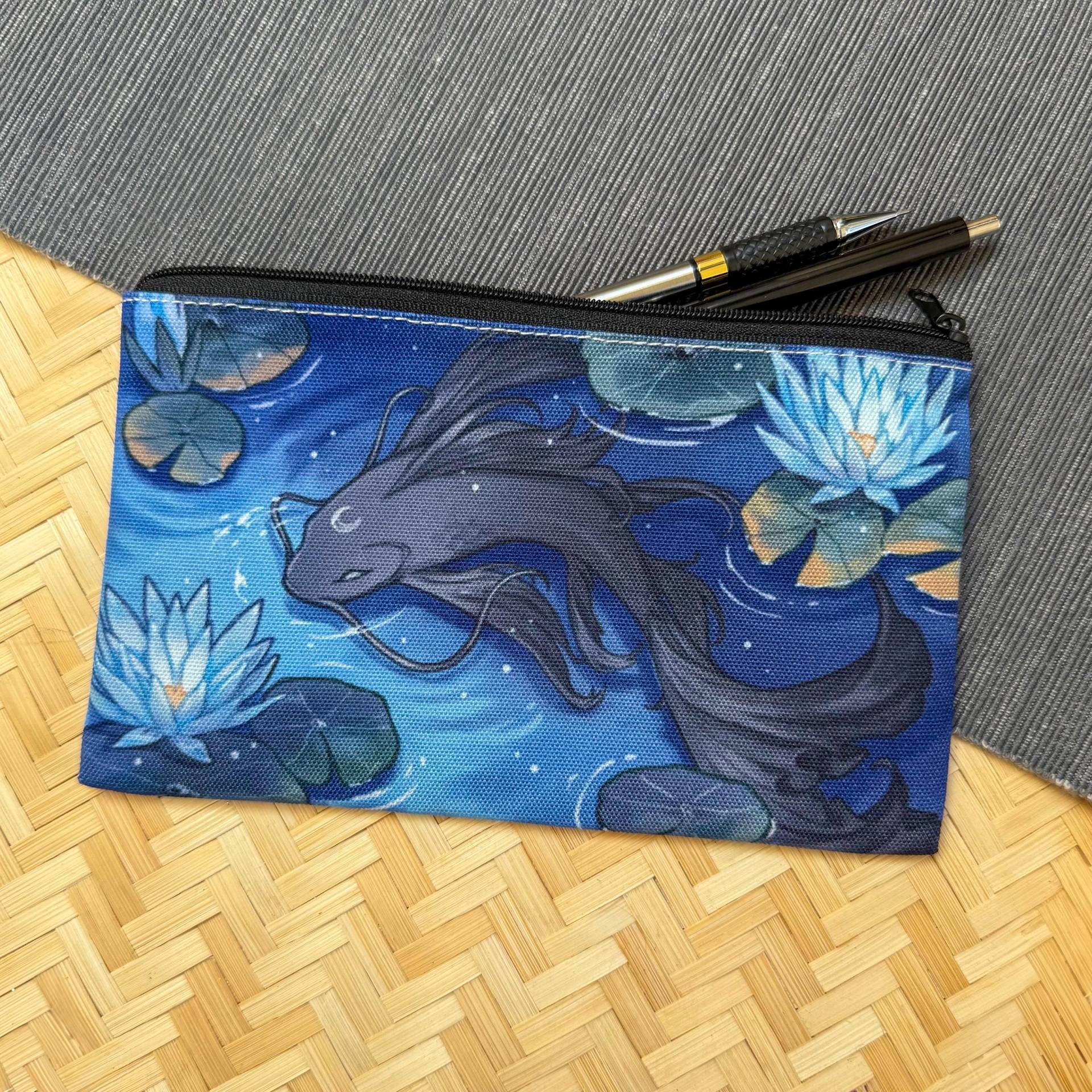 Moon Koi | Pencil Case Kawaii Aesthetic Birthday Gift For Her Christmas Present Him Moon Koi | Pencil Case Kawaii Aesthetic Birthday Gift For Her Christmas Present Him von AurigaeArt