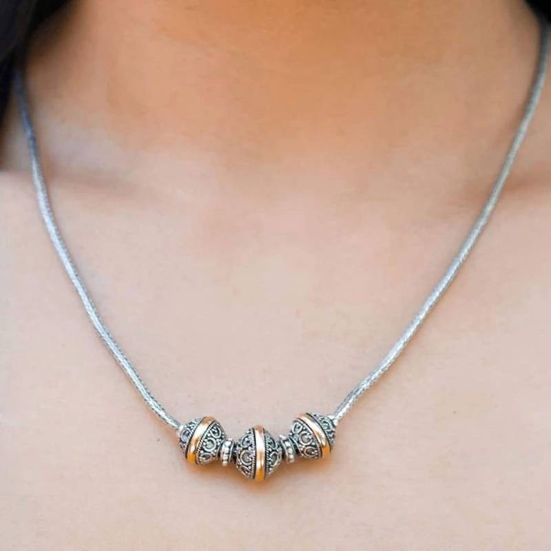 Bali Silber Kugel Perlen Kette Mit 18 K Gold Einlage | Handmade Schmuck Kostenloser Versand Bali Silber Kugel Perlen Kette Mit 18 K Gold Einlage | Handmade Schmuck Kostenloser Versand von Aurolius