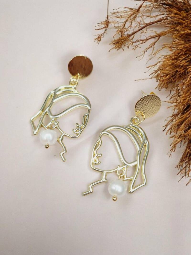 statement Perlen Ohrringe Baumeln Moderne Schmuck Einzigartiges Handgemachtes Geschenk Für Frauen Glam Maximalist Natürliche Perle Gold von AuroraCreationEu