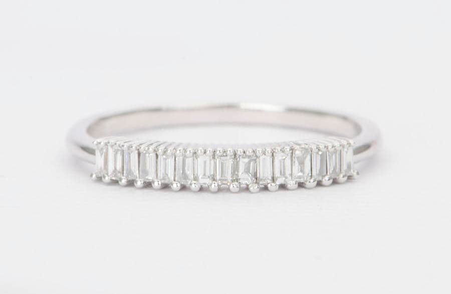 Baguette Diamant Ring 14K Gold Ehering Halbe Eternity Stapelringe Stapelbar Einzigartige Verlobung Zierlich Elegant Ad1107 Baguette Diamant Ring 14K Gold Ehering Halbe Eternity Stapelringe Stapelbar Einzigartige Verlobung Zierlich Elegant Ad1107 von AuroraDesigner