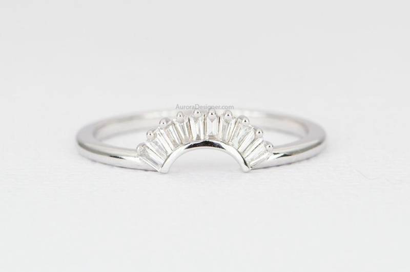 Baguette Diamant Ring 14K Gold Krone Hochzeitsband Konturierte Einzigartige Tiara Kurve Verlobungs-Enhancer Nesting Stacking Ringe Stapelbar Ad1349 von AuroraDesigner