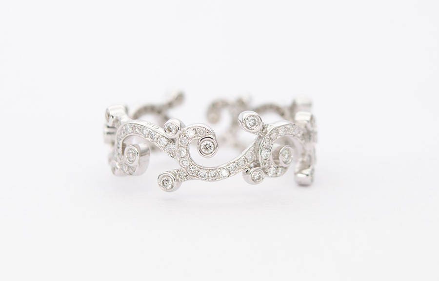Diamant Blättern Zweig Rebe Design 18K Gold Voller Ewigkeit Ehering Stapelring Natur Inspiriert Vintage Filigrane Einzigartige Breite Ad1277 von AuroraDesigner