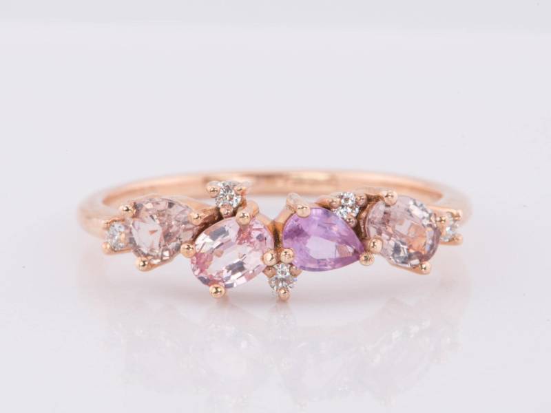 Mixed Rosa Peachy Sapphire Ring 14K Rose Gold Birne Oval Form Diamant Cluster Padparadscha Farbe Einzigartige Wedding Band Stacking Ringe Ad1469Pp von AuroraDesigner