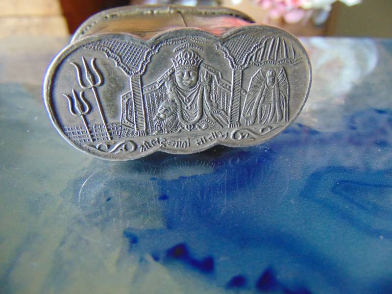 Atemberaubende Antike Pillenbox Aus Sterlingsilber Mit Aufwendigen Gravuren von AurorasGemstones