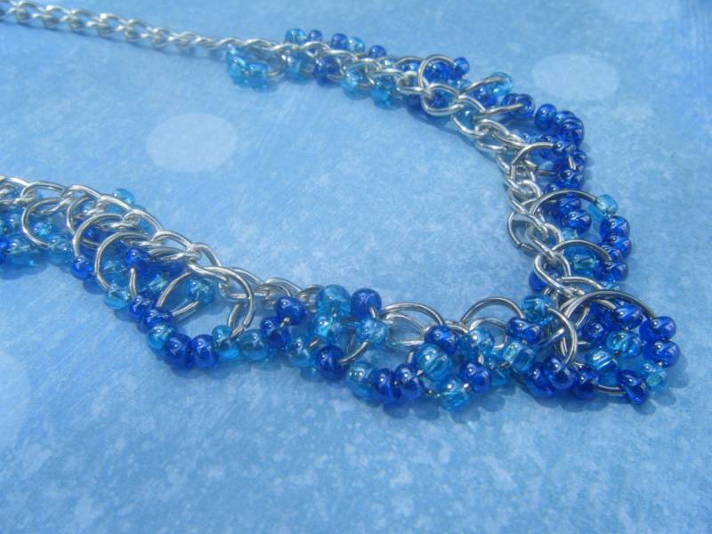 Blaue Kette Und Jump Ring Halskette Blaue Kette Und Jump Ring Halskette von AurosCrafts
