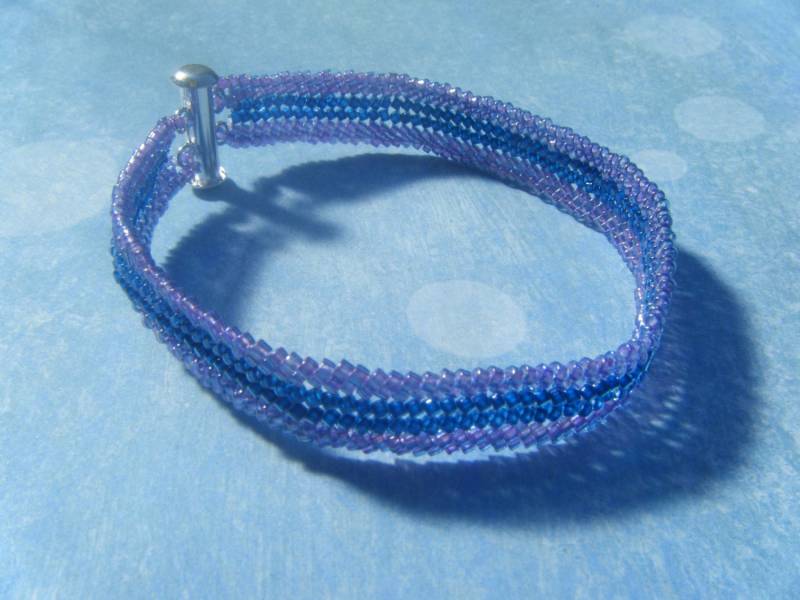 Fischgrät Stich Armband in Lila Und Blau Fischgrät Stich Armband in Lila Und Blau von AurosCrafts