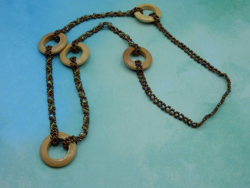 Halskette Perlen Holz Focal Halskette Perlen Holz Focal von AurosCrafts