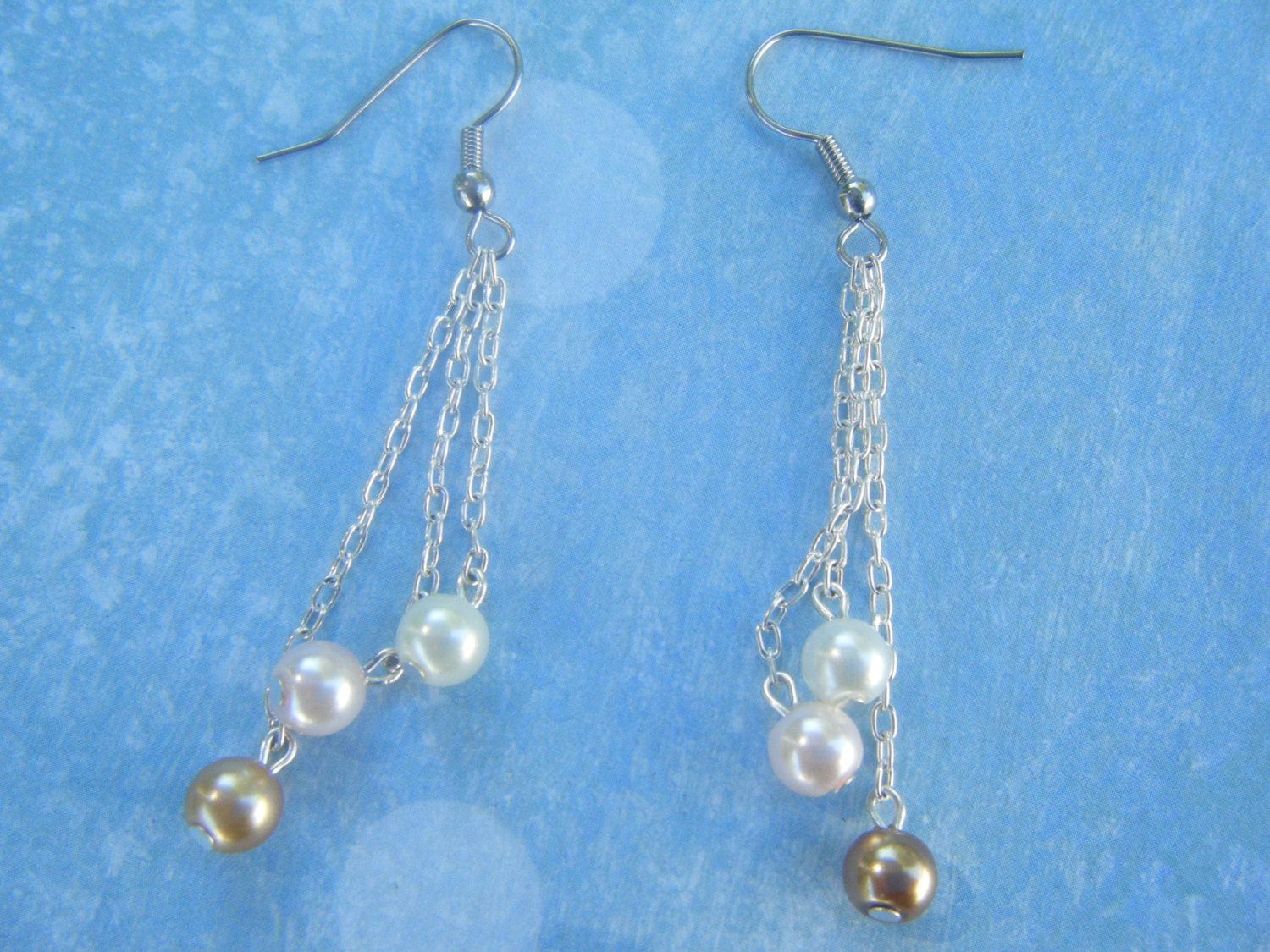 Perle Und Kette Ohrringe Perle Und Kette Ohrringe von AurosCrafts