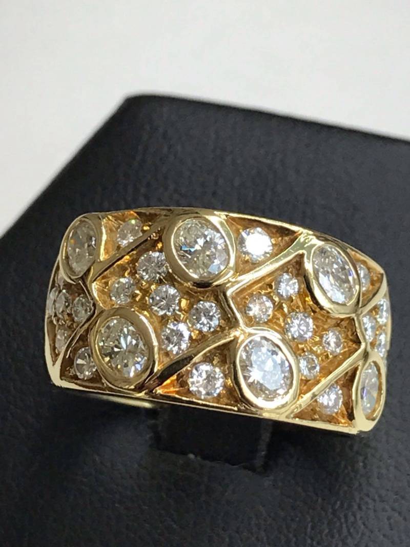 Bandring Aus 18 K Gelbgold Mit Diamanten Im Brillantschliff Und Karat-Ovalen von AurumGioielli
