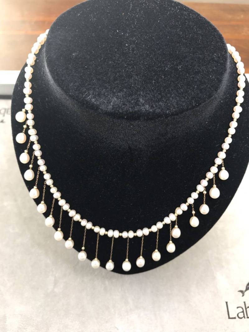 Süßwasserperlenkette Mit Einsätzen Aus 18 Karat Gelbgold von AurumGioielli