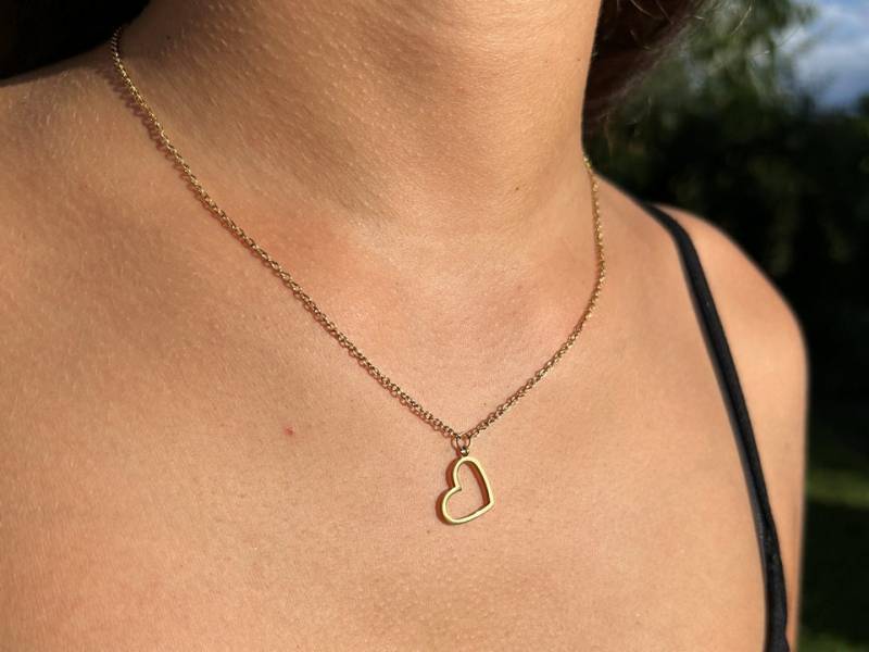 Filigrane Halskette Mit Herz-Anhänger in Gold Und Silber von AurumPalatinum