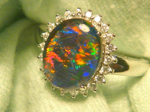 Damen Opal Ring Sterling Silber 925 & Cz, 10x8 Mm Oval Form Triplet. Artikel 180284 von AussieGemOpals