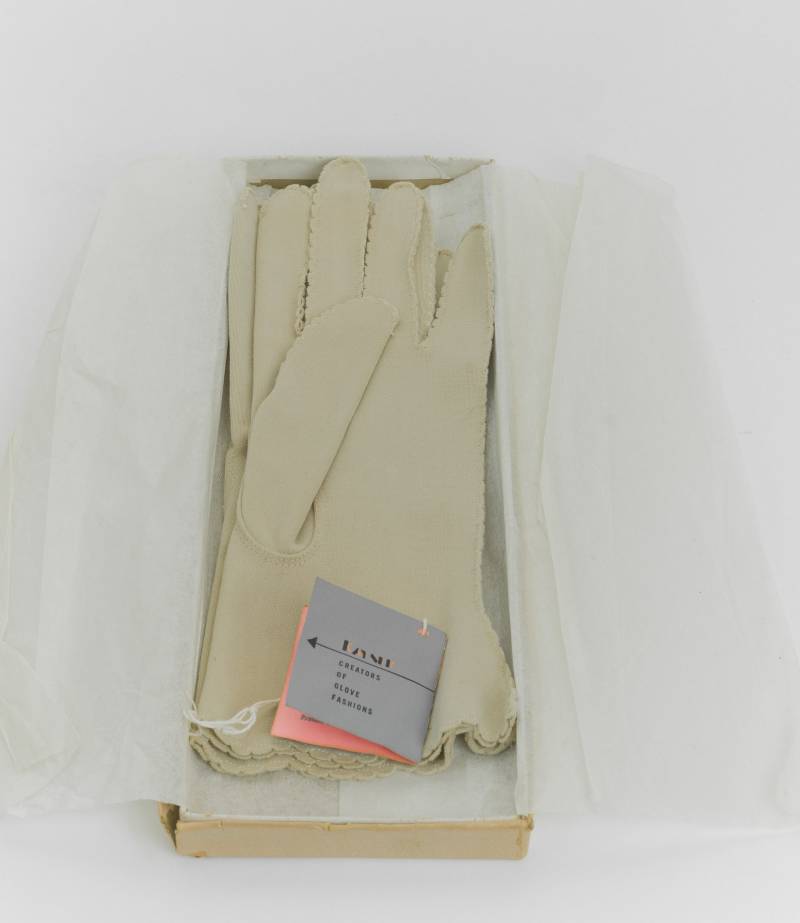Jahrgang Sibley Kayser Formale Womens Taupe Handschuhe 100 % Nylon Doppelt Gewebt Verjüngte Finger Unbenutzt Jahrgang Sibley Kayser Formale Womens Taupe Handschuhe 100 % Nylon Doppelt Gewebt Verjüngte Finger Unbenutzt von AussieMagic