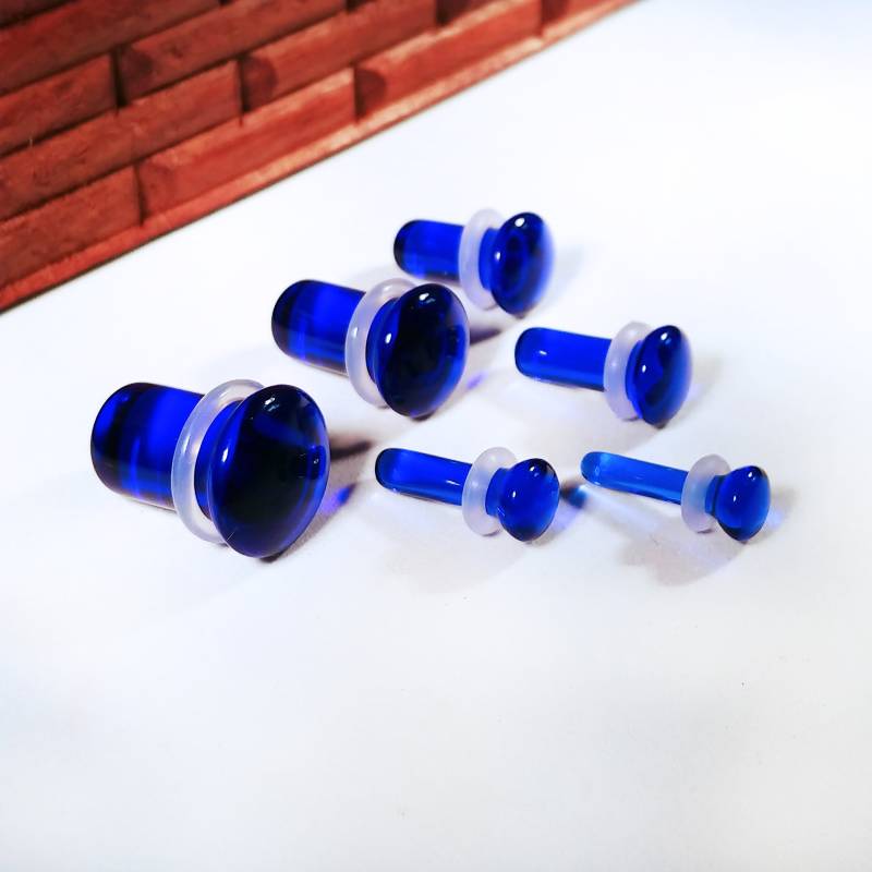 Dunkelblaue Glas Plugs Single Flare Gestreckte Ohr Gauges | Paar von AustinPlugAndTunnel