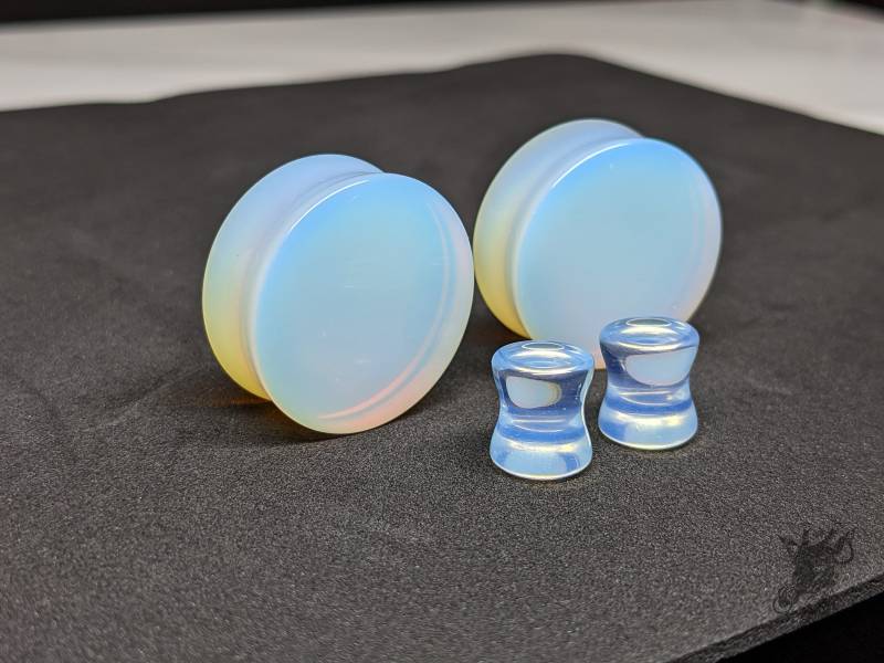 Opalit Glas-stecker Double Flare Gestreckter Ohrschmuck | Paar von AustinPlugAndTunnel