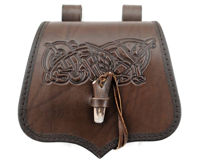 Frühmittelalterliche, Lederne, Bogenförmige Gürteltasche Mit Wikingerornament Frühmittelalterliche, Lederne, Bogenförmige Gürteltasche Mit Wikingerornament von Autaris