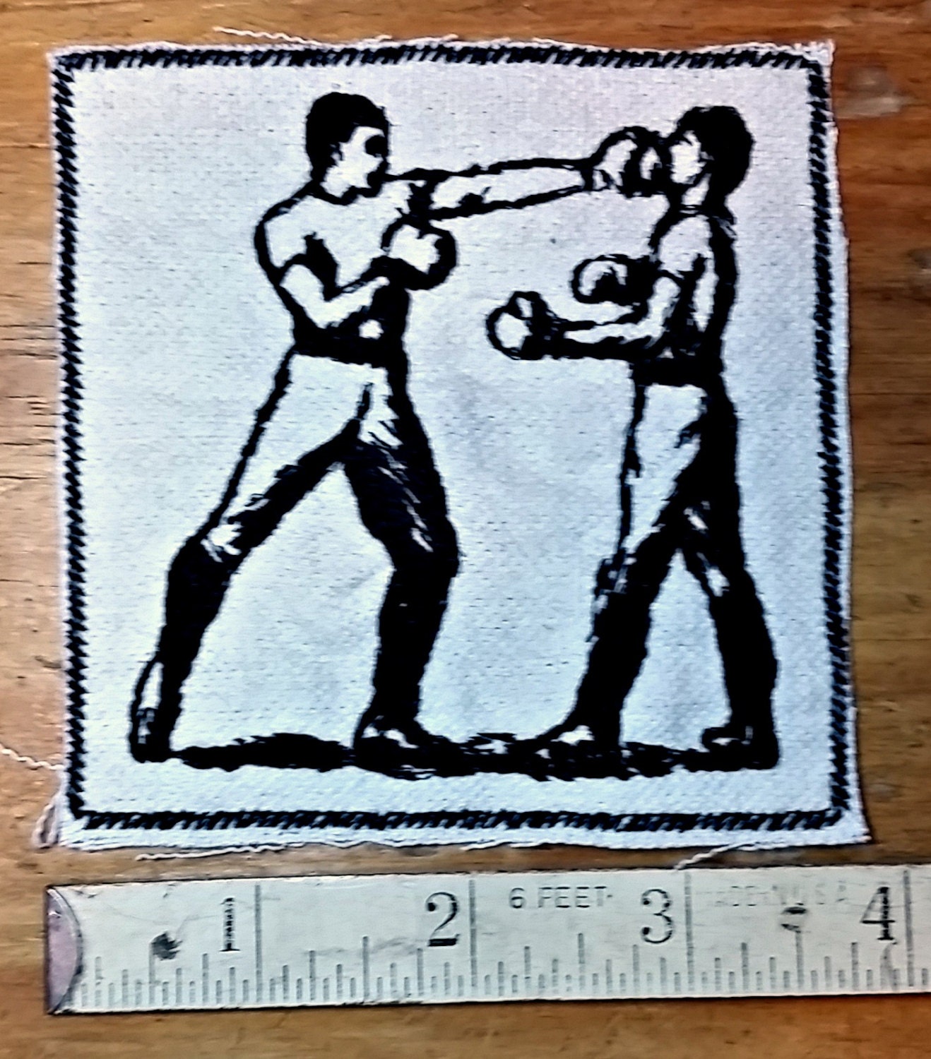 Handmadeembroidered Boxen Vintage Grafik Upcycled Canvas Jacket Patch von AuthenticEmbroidery