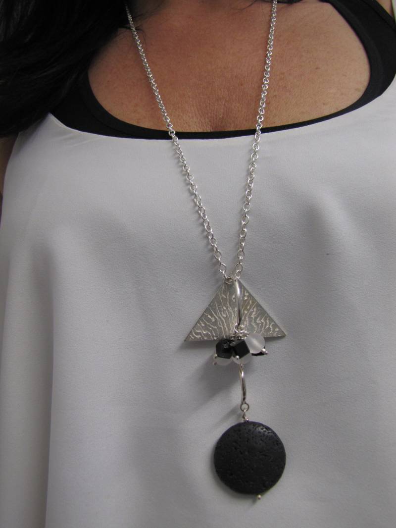 Lava Necklace, Triangle Necklace, 925 Sterling Silver Long Chain Necklace - A Must-Have For Your Jewelry Collection von AuthierSusanne