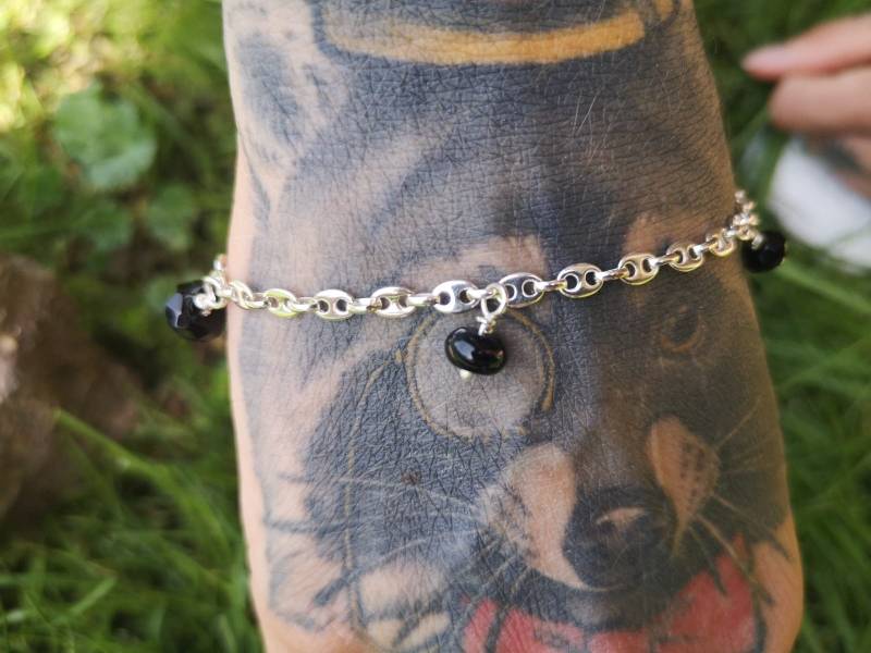 Pyrite Bracelet, Rose Quartz, Stackable Bracelet, Get The Ultimate Accessory For Your Outfit With Our Stunning Sterling Silver Onyx Bracelet von AuthierSusanne